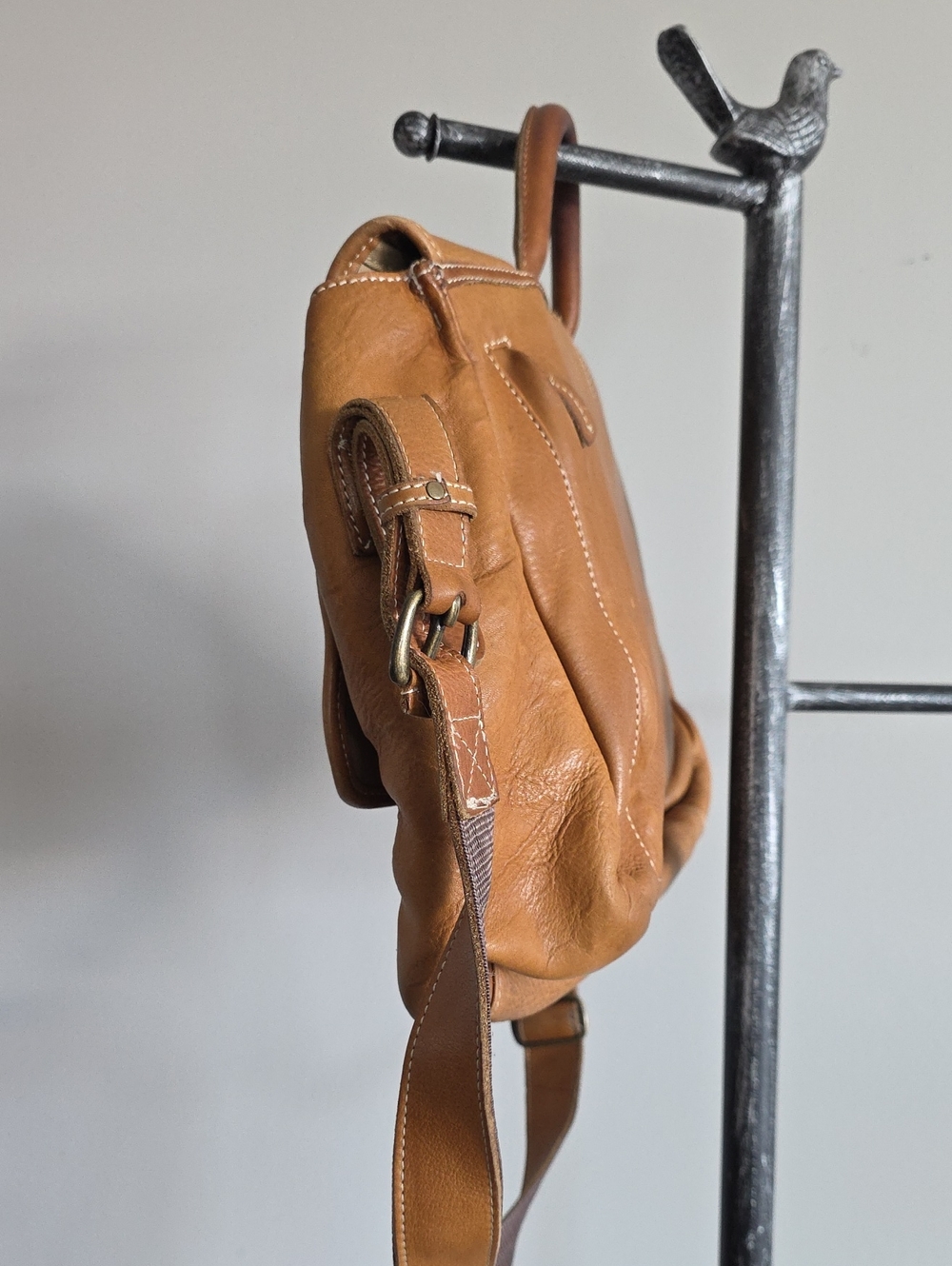L.L. Bean Vintage Brown Leather Messenger Bag - Picture 4 of 14